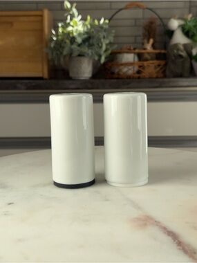 Minimalist White Ceramic Salt & Pepper Shaker Set Modern Cylinders